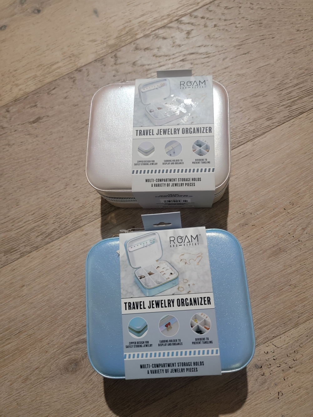 ROAM Travel Jewelry Organizer - Blue or Pearl White